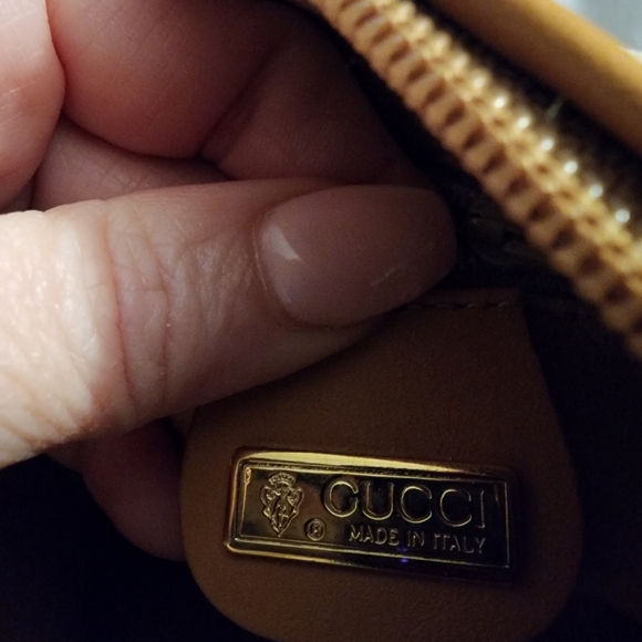 Gucci purse - Picture 8 of 12